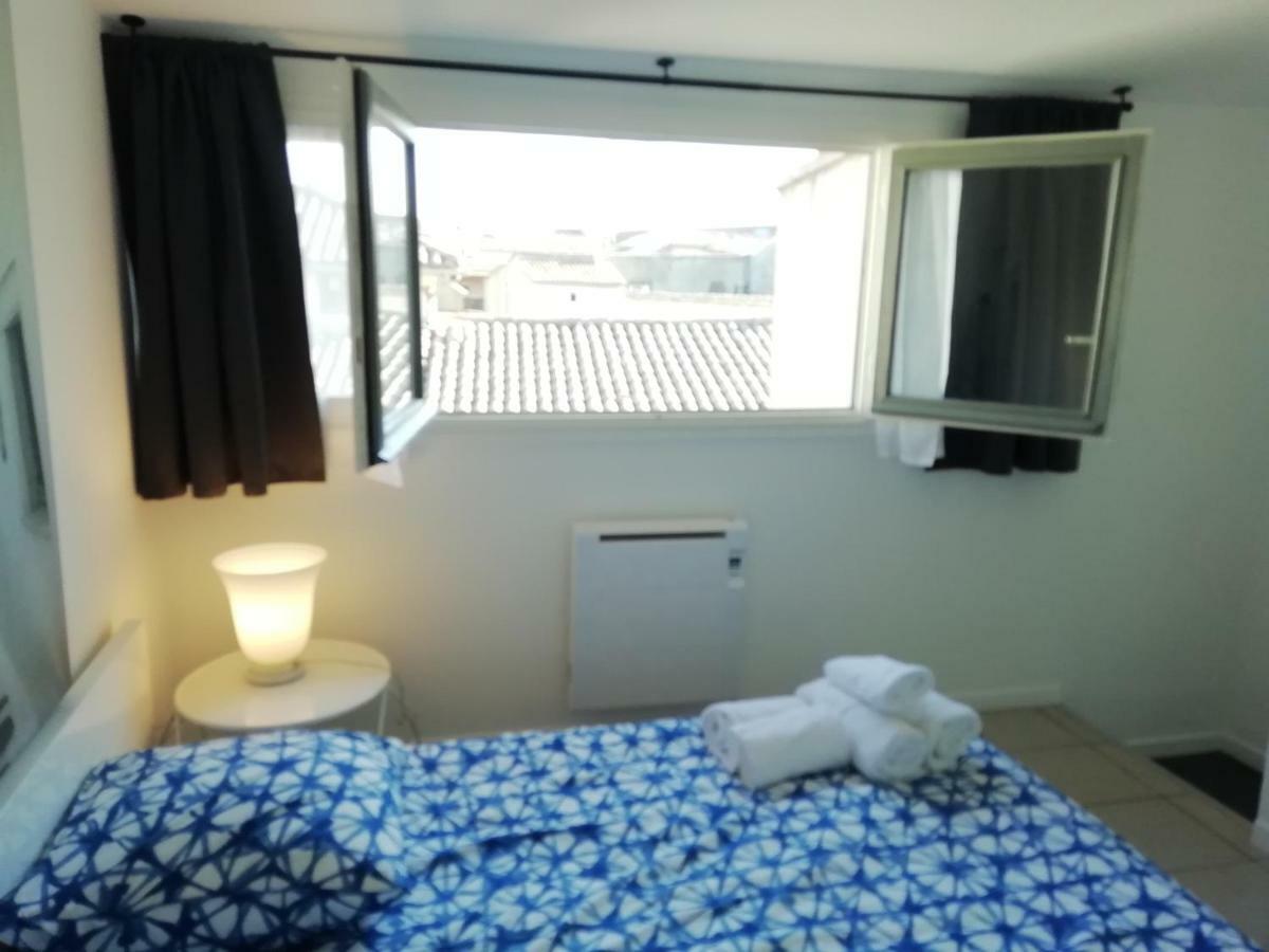 Le 39 Apartment Ним Екстериор снимка
