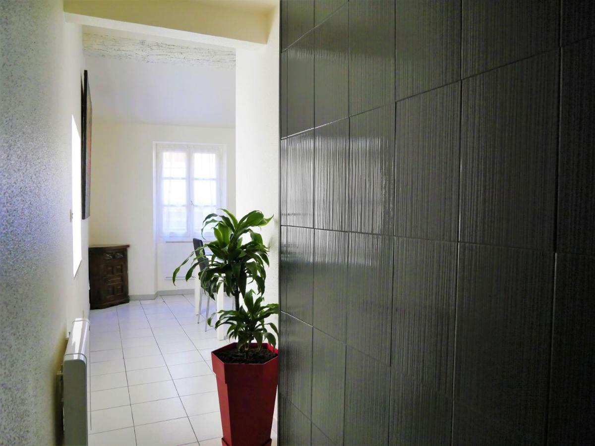 Le 39 Apartment Ним Екстериор снимка